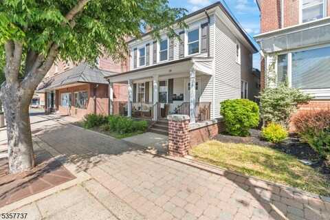 54 W Somerset St, Raritan, NJ 08869