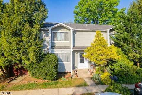 39 Gary Ct, Brunswick Gardens, NJ 08810