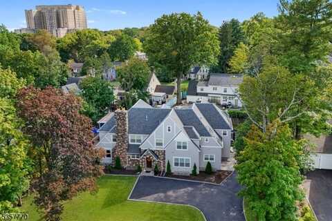 202 Elmwynd Dr, Orange, NJ 07050