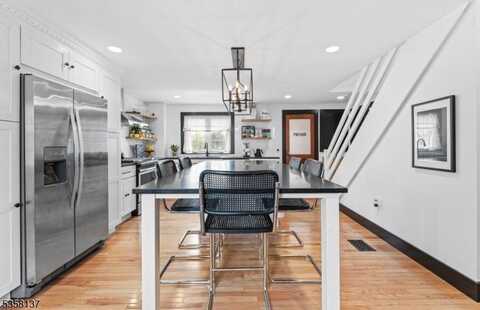 1597 Springfield Ave, Maplewood, NJ 07040