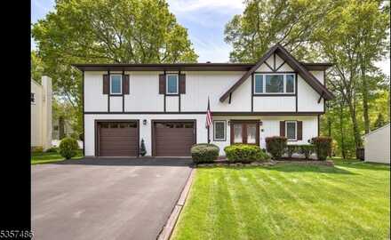 6 Loretta Ln, Jefferson Twp., NJ 07438