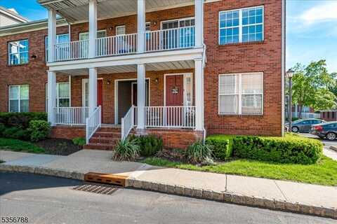 8 Central Square Park, Metuchen, NJ 08840