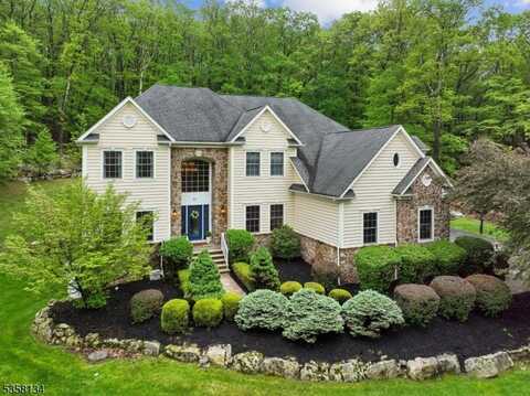61 Laketown Rd, Washington, NJ 07853