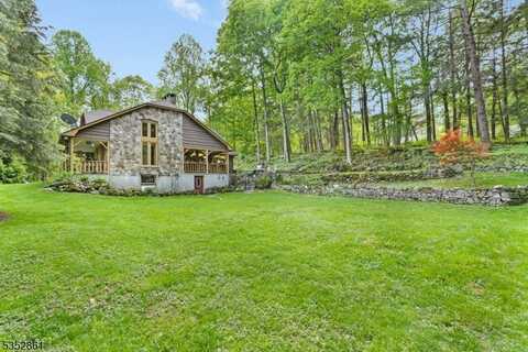 53 MILLBROOK RD, Blairstown, NJ 07825