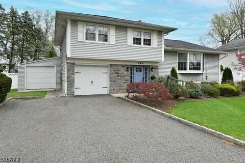 294 McHenry Dr, Paramus, NJ 07652