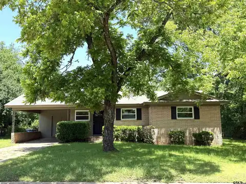 828 Adams St, Jacksonville, TX 75766