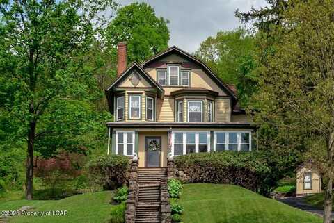 1315 Lakeside Drive, Harveys Lake, PA 18618
