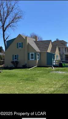 66 Park Street, Dallas, PA 18612