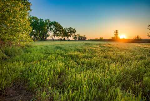 2001 Deer Trail Rd, Hays, KS 67601