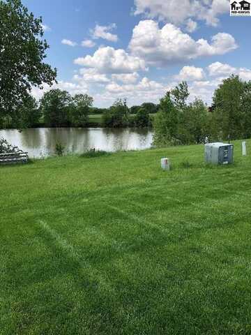 000 W Kisiwa Village Rd, Hutchinson, KS 67502