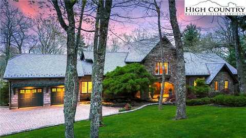 205 W Indrio Road, Blowing Rock, NC 28605
