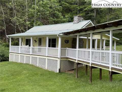 1180 Spencer Branch Road, Lansing, NC 28643