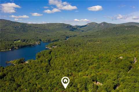 27 Hawk Mountain Road, Lake Toxaway, NC 28747