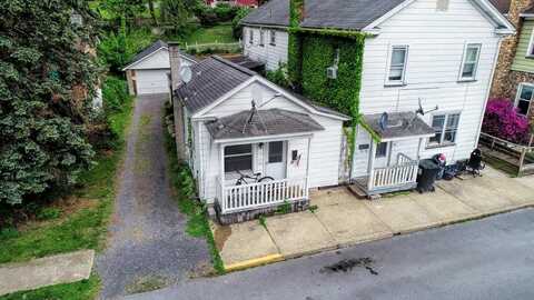 1307 Oneida St, Huntingdon, PA 16652