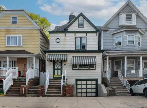16 EAST 42ND ST, Bayonne, NJ 07002