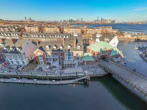 30 HALF MOON ISLE, Greenville, NJ 07305