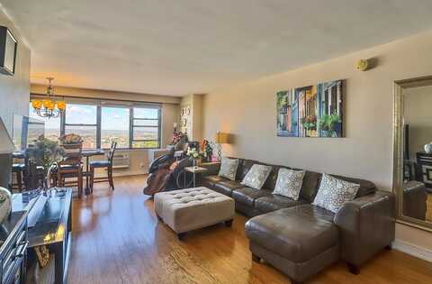 500 CENTRAL AVE, Union City, NJ 07087