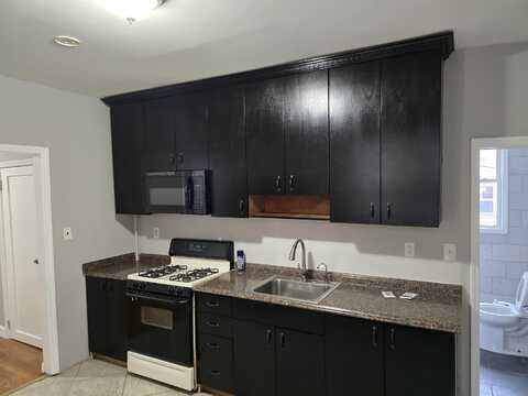 222 DANFORTH AVE, Greenville, NJ 07305