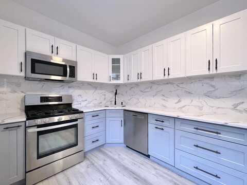 8508 KENNEDY BLVD, North Bergen, NJ 07047