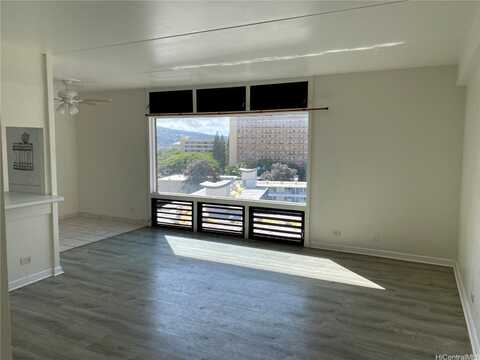 910 Ahana Street, Honolulu, HI 96814