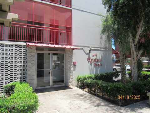 1670 Kalakaua Avenue, Honolulu, HI 96826