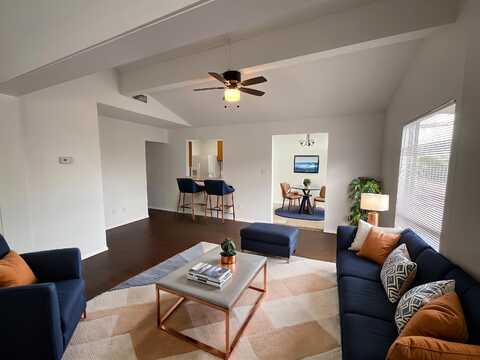 319 Clayton Nolen Drive, Horseshoe Bay, TX 78657