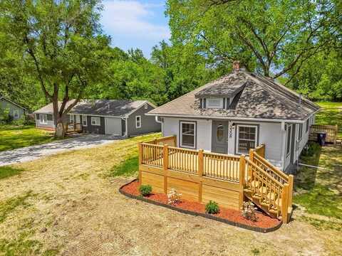 2308 NW 53rd Terrace, Kansas City, MO 64151