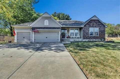 1700 NE Woodview Circle, Lees Summit, MO 64086