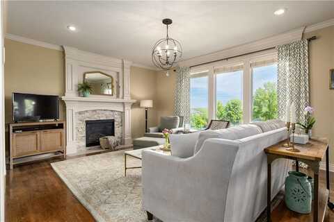 10804 W 169TH Street, Overland Park, KS 66221