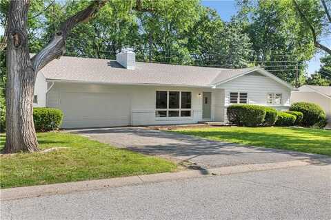 218 NW 43rd Terrace, Kansas City, MO 64116