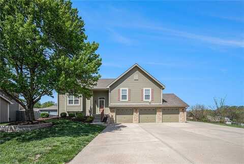 805 Hithergreen Court, Lansing, KS 66043