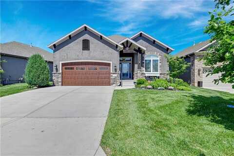 22174 W 121 Street, Olathe, KS 66061