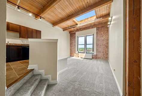 308 W 8th Street, Kansas City, MO 64105