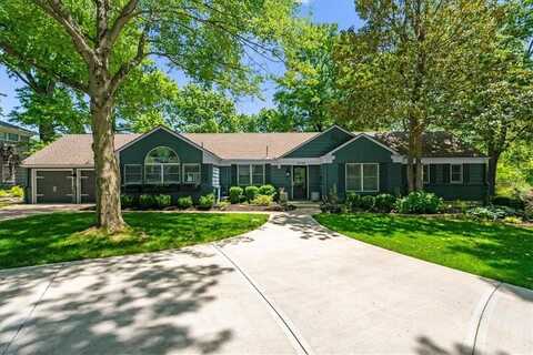 9729 MANOR Road, Leawood, KS 66206