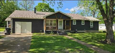 305 8th Street, Oswego, KS 67356