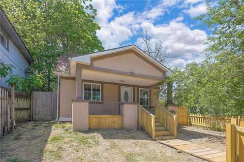 1302 FREMONT Avenue, Kansas City, MO 64126