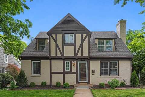 6843 Locust Street, Kansas City, MO 64131