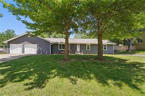 1151 S Bury Street, Tonganoxie, KS 66086