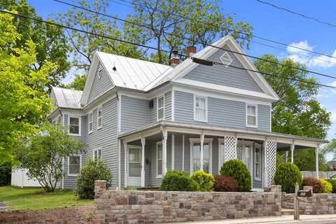 121 S CENTRAL ST, BROADWAY, VA 22815