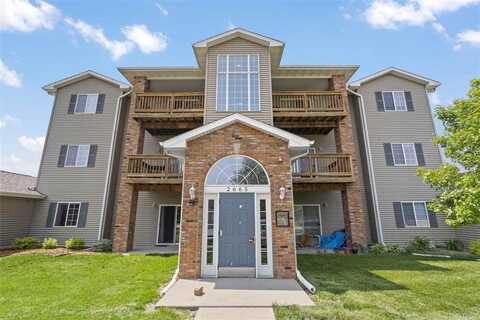 2665 Triple Crown Ln, IowaCity, IA 52240