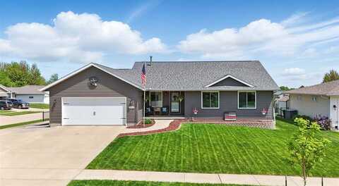 655 S 22nd St, Marion, IA 52302