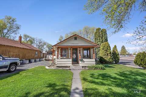 561 3rd Ave N, Twin Falls, ID 83301