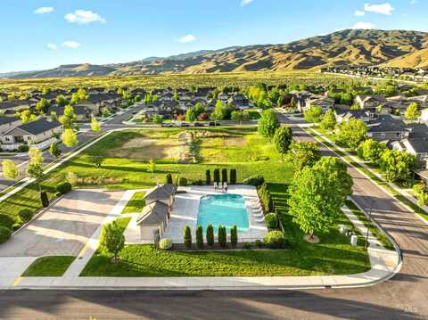 8102 S Snow Bird Ave, Boise, ID 83716