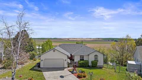 444 E Valleyview Ave., Genesee, ID 83832