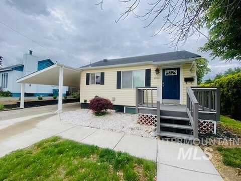 1302 7th Street, Clarkston, WA 99403