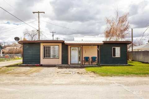 134 Maple Ave, Hansen, ID 83334