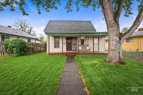 1303 14th Ave, Lewiston, ID 83501