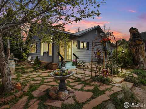 241 South Ct, Estes Park, CO 80517
