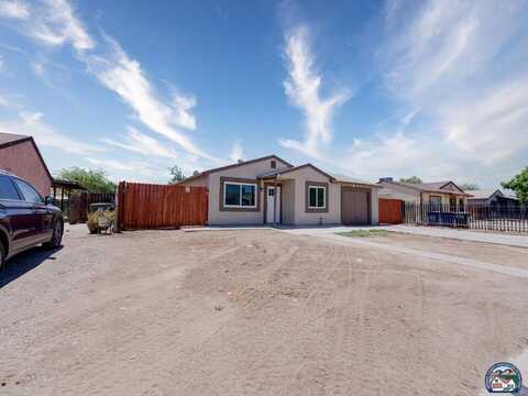 932 W L Moreno St, Calexico, CA 92231