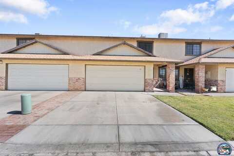 710 Mulberry Ln, El Centro, CA 92243